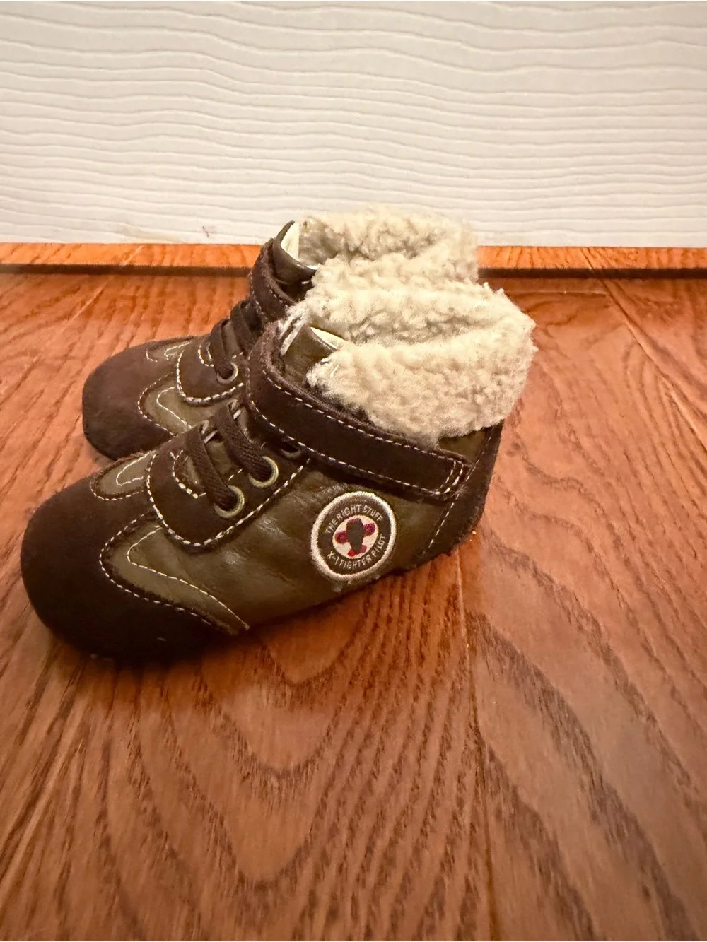 Robeez Infant Brown Fleece-Lined Ankle Aviator Boots- Size 3
